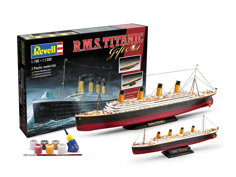 REVELL 05727 - R.M.S. Titanic 1:700 & 1:1200 Scale Model Boat Set