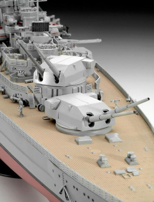REVELL 05040 - German Battleship Bismarck 1:350 Scale Model Boat