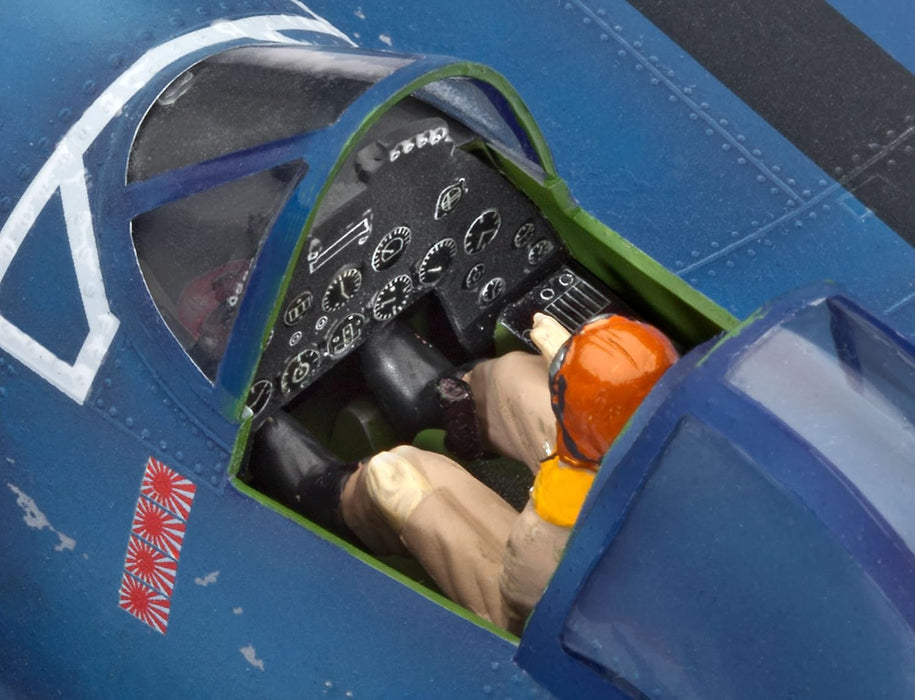 REVELL 04781 - Vought F4U-1A Corsair 1:32 Scale Model Plane